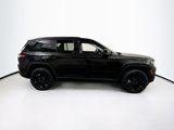 Used 2023 Jeep Grand Cherokee Limited w/ Black Appearance Package image 4