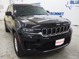 Used 2023 Jeep Grand Cherokee Laredo image 4