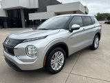 New 2025 Mitsubishi Outlander ES image 3