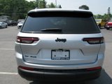 Used 2023 Jeep Grand Cherokee L Laredo image 5