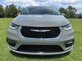Used 2022 Chrysler Pacifica Limited image 2