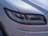 Used 2022 Lincoln Nautilus Reserve image 5