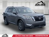 Used 2024 Nissan Pathfinder SV image 2
