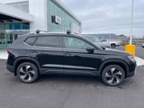 New 2025 Volkswagen Taos SE image 2