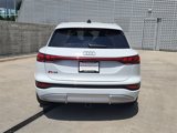 New 2025 Audi SQ6 e-tron Prestige image 4