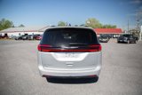 Used 2023 Chrysler Pacifica Limited image 4