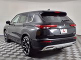 New 2025 Mitsubishi Outlander SE image 5