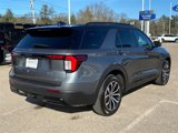 Used 2025 Ford Explorer ST-Line image 3