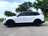 Used 2022 Kia Telluride SX w/ SX Prestige Package image 3
