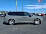 New 2025 Chrysler Pacifica Select image 5