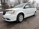 Used 2016 Chrysler Town & Country Touring image 5