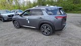 New 2025 Nissan Pathfinder Platinum image 4