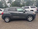 Used 2018 Chevrolet Trax LT w/ LT Convenience Package image 3