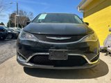 Used 2017 Chrysler Pacifica Touring-L w/ Tire & Wheel Group image 2
