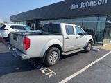 Used 2018 Nissan Frontier SV image 3