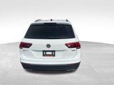 Used 2021 Volkswagen Tiguan SE w/ Panoramic Sunroof Package image 4