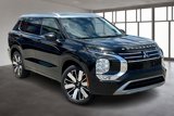 New 2025 Mitsubishi Outlander AWD image 3