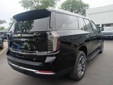 New 2025 Chevrolet Suburban LT image 3