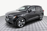 Used 2025 Volvo XC40 B5 Plus image 4