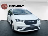 New 2026 Chrysler Pacifica Select image 4