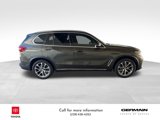 Used 2022 BMW X5 xDrive40i w/ Premium Package image 2