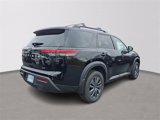 New 2025 Nissan Pathfinder SV image 4