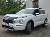New 2025 Mitsubishi Outlander SE image 3