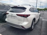 New 2025 Toyota Highlander Platinum image 5