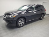 Used 2020 Nissan Pathfinder SV image 2