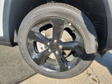 New 2024 Jeep Grand Cherokee L Altitude image 3