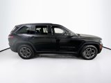 Used 2022 Jeep Grand Cherokee Trailhawk w/ Luxury Tech Group III image 4