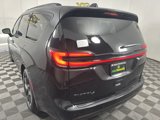 New 2025 Chrysler Pacifica Limited image 5