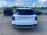 Used 2024 Kia Sorento S image 5