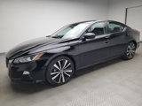 Used 2022 Nissan Altima 2.5 SR image 2