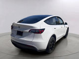 Used 2022 Tesla Model Y Long Range image 3