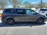 Used 2017 Dodge Grand Caravan SXT image 2
