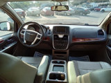Used 2014 Chrysler Town & Country Touring image 6