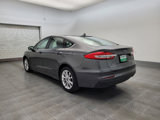 Used 2020 Ford Fusion SE image 5