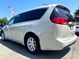 Used 2020 Chrysler Pacifica Touring image 5