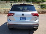 Used 2022 Volkswagen Tiguan SE w/ Panoramic Sunroof Package image 4