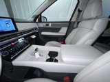 New 2025 Hyundai Santa Fe Calligraphy image 3