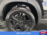 Used 2025 Chevrolet Trax ACTIV w/ Sunroof Package image 5