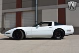 Used 1996 Chevrolet Corvette Coupe image 3