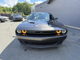 Used 2019 Dodge Challenger SXT image 2