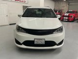 Used 2020 Chrysler Pacifica Limited w/ S Appearance Package image 4