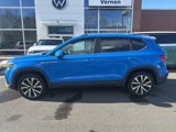 Certified 2024 Volkswagen Taos SE image 2