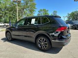 Used 2022 Volkswagen Tiguan SE w/ Panoramic Sunroof Package image 5