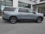 Used 2021 Chevrolet Suburban LT w/ LT Signature Package image 2
