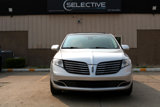 Used 2019 Lincoln MKT AWD image 3