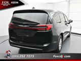 New 2026 Chrysler Pacifica Select image 4